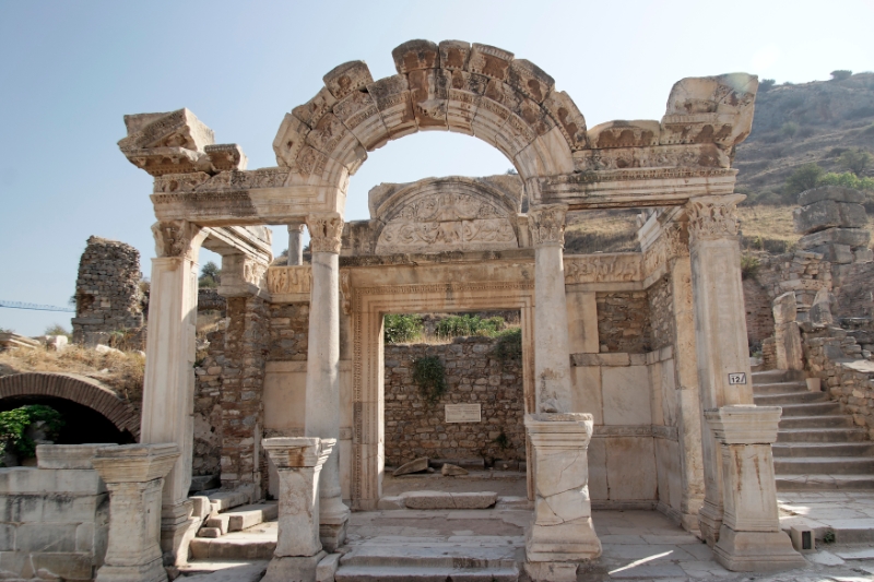 Ruins, Ephesus Turkey 10.jpg - Ephesus, Turkey